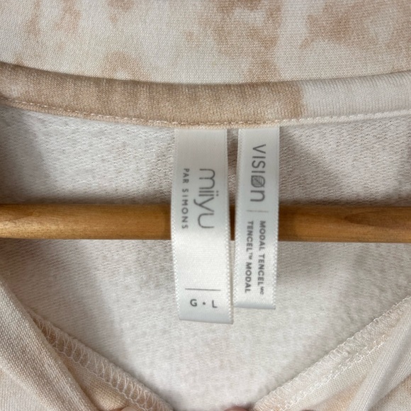 Miiyu’s by Simons long sleeve sporty lounge dress, Large, cream tie-dye, Casual - Picture 3 of 5